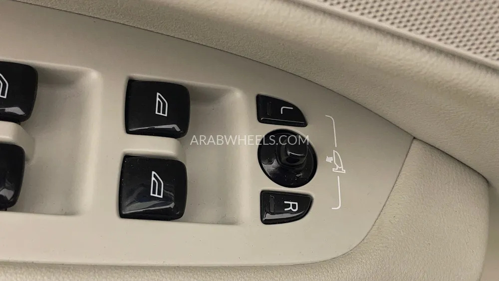 Volvo S90 2023 for Sale in Dubai Image-45