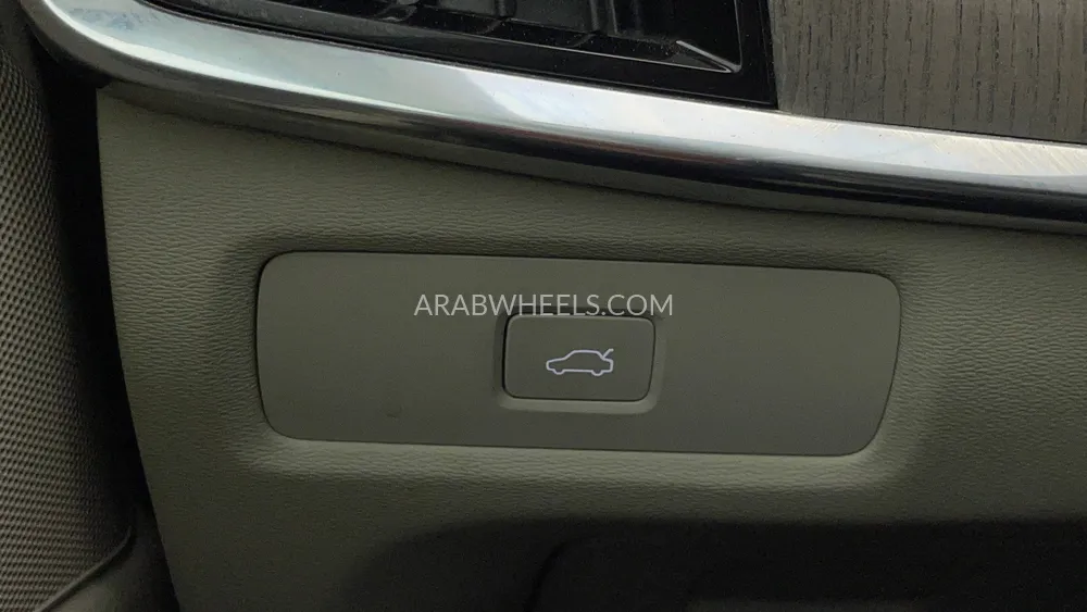 Volvo S90 2023 for Sale in Dubai Image-47
