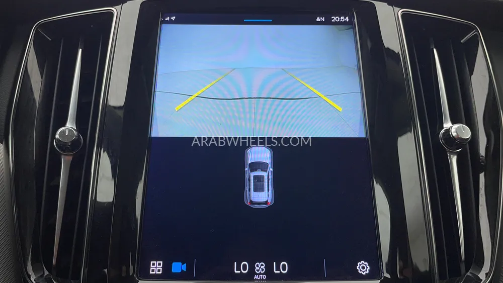 Volvo XC60 2023 for Sale in Dubai Image-17