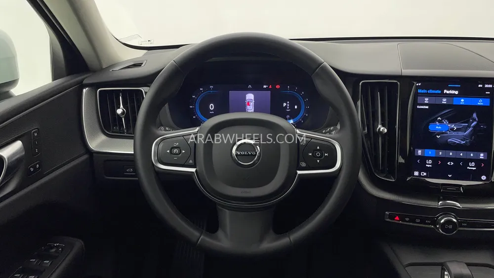 Volvo XC60 2023 for Sale in Dubai Image-19