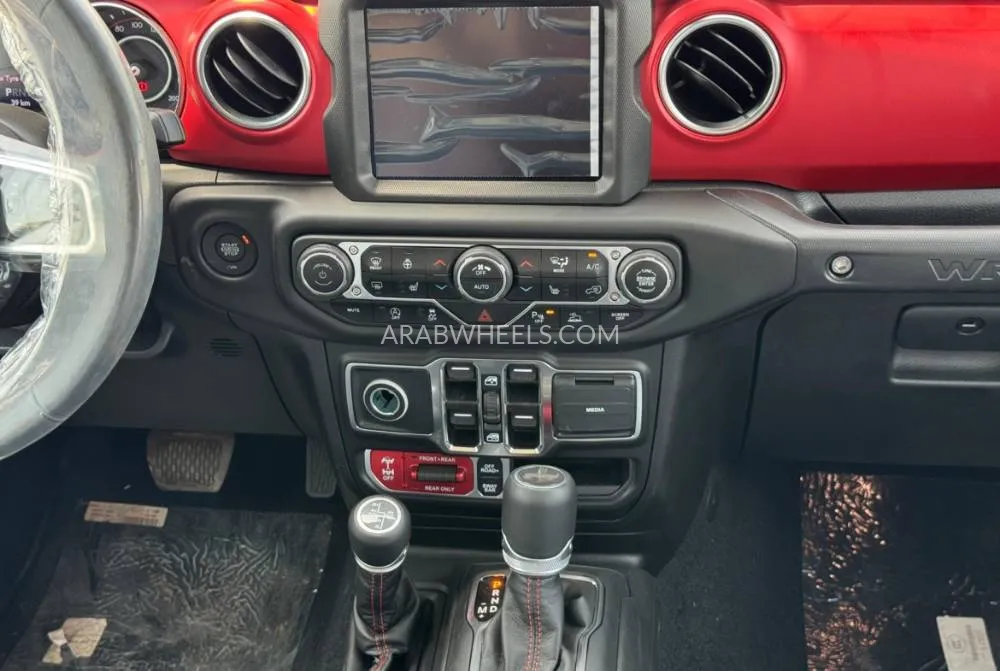 جيب رانجلر 2022 for Sale in دبي Image-9