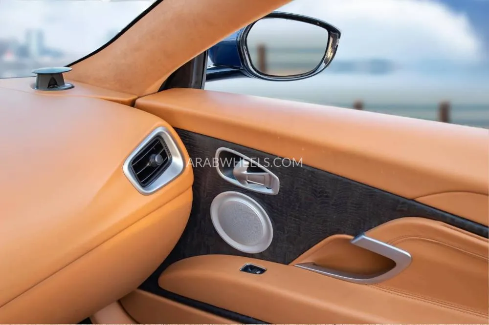 Aston Martin DB11 2022 for Sale in Dubai Image-19