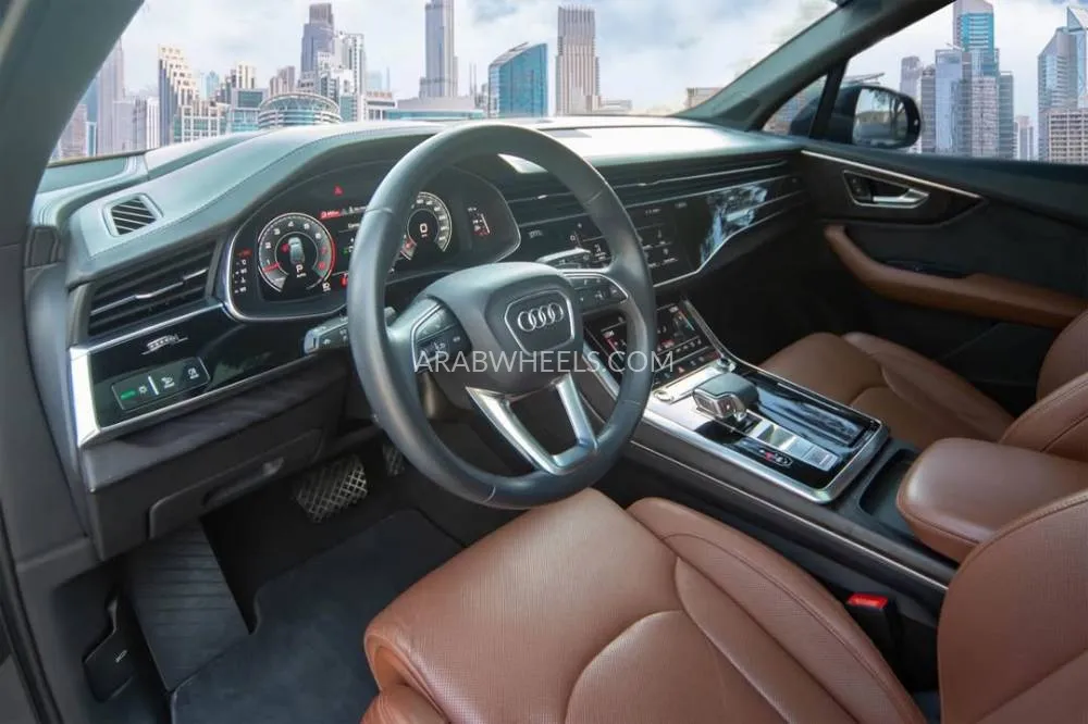 أودي Q7 2021 for Sale in دبي Image-9