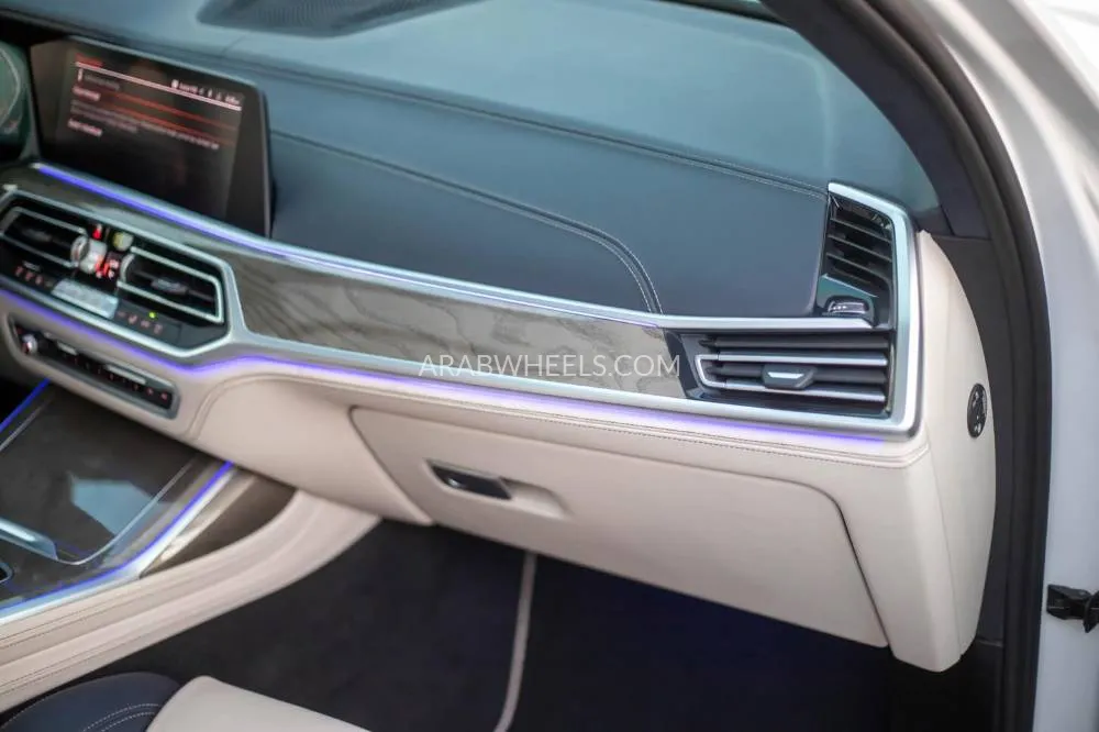 BMW X7 2020 for Sale in Dubai Image-13