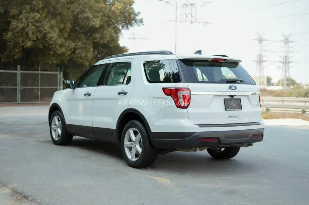 Ford Explorer 2020 for Sale in Sharjah Image-5
