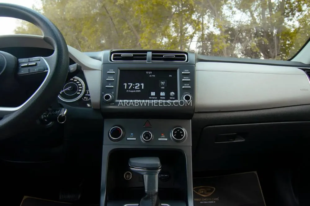 هيونداي كريتا 2020 for Sale in الشارقة Image-16