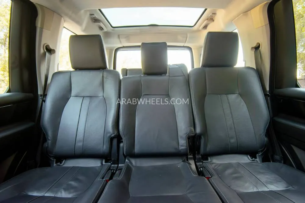 Land Rover Range Rover 2020 for Sale in Sharjah Image-12