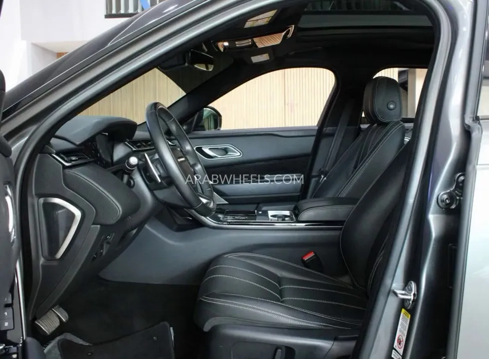 Land Rover Range Rover Velar 2018 for Sale in Dubai Image-5