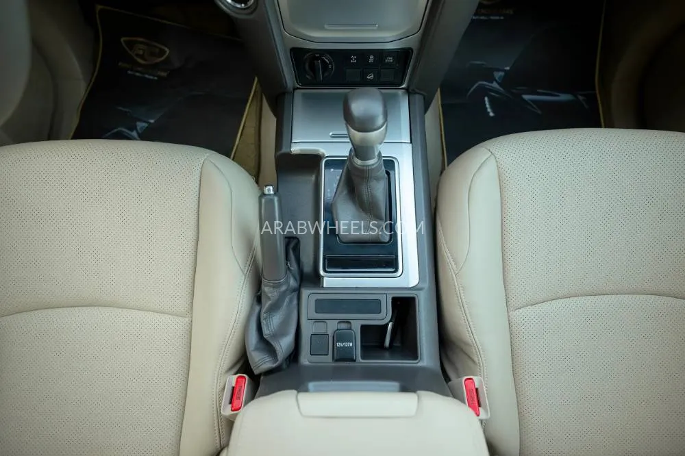 Toyota Land Cruiser Prado 2016 for Sale in Sharjah Image-18