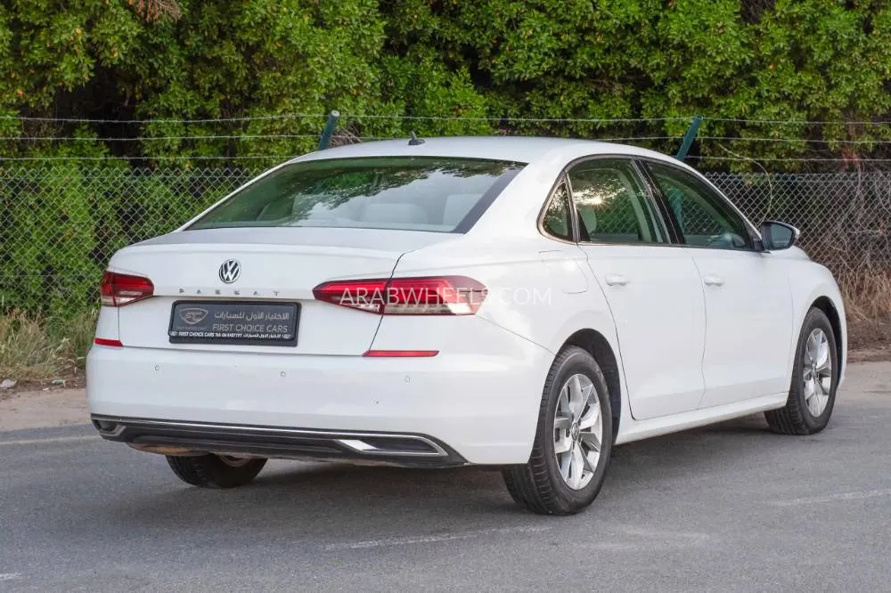 Volkswagen Passat 2022 for Sale in Sharjah Image-3