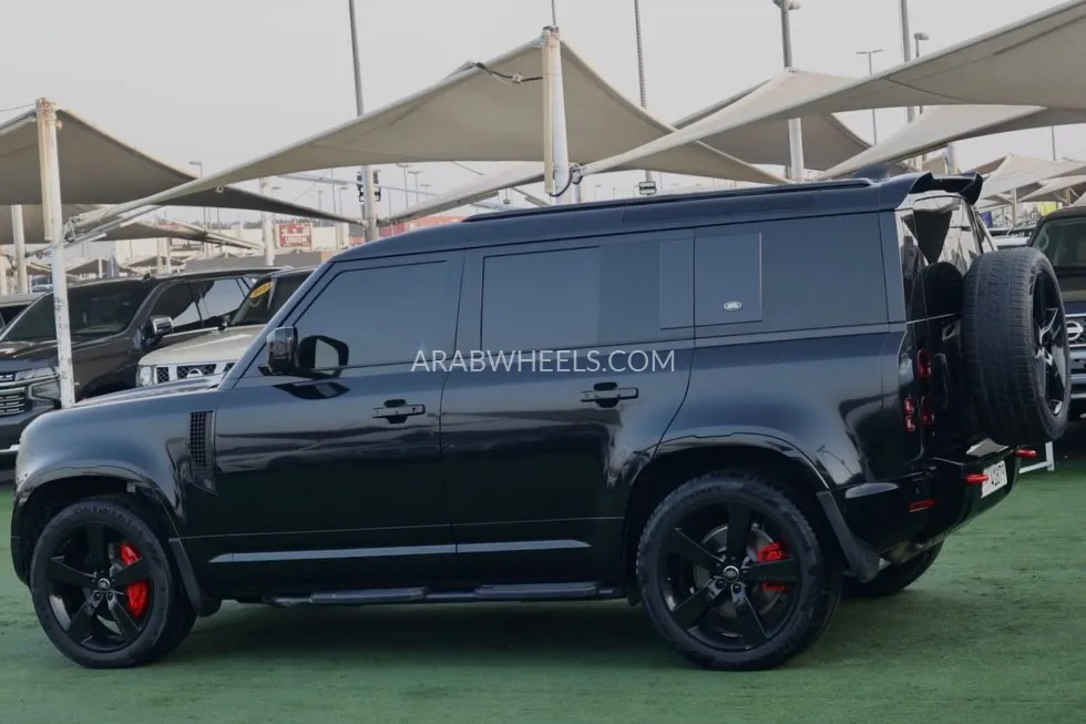 Land Rover Defender 2023 for Sale in Sharjah Image-4