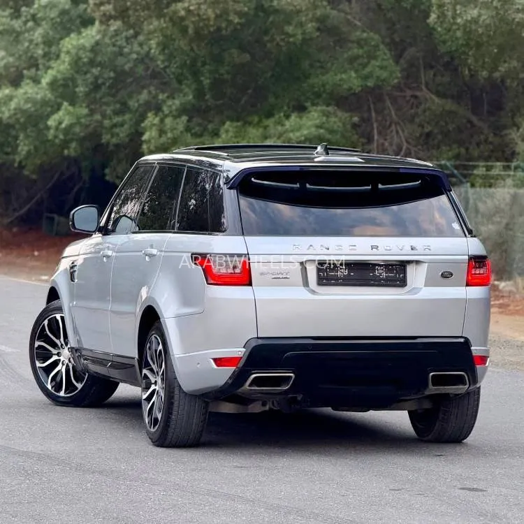 Land Rover Range Rover Sport 2018 for Sale in Ajman Image-10