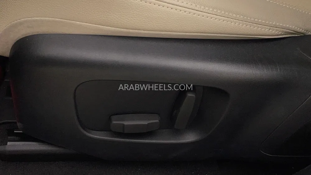 لاند روفر رينج روفر فيلار 2018 for Sale in دبي Image-22