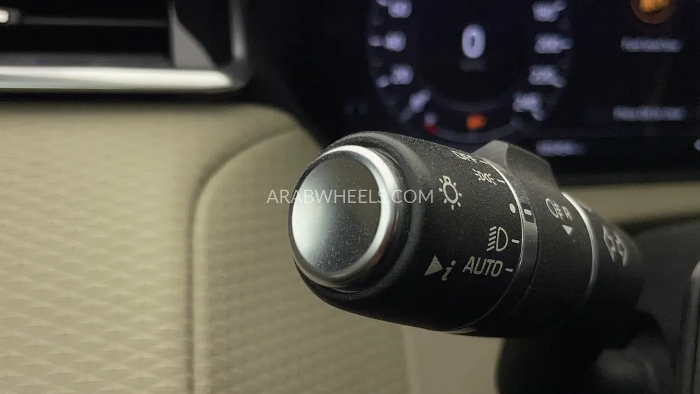 لاند روفر رينج روفر فيلار 2018 for Sale in دبي Image-39