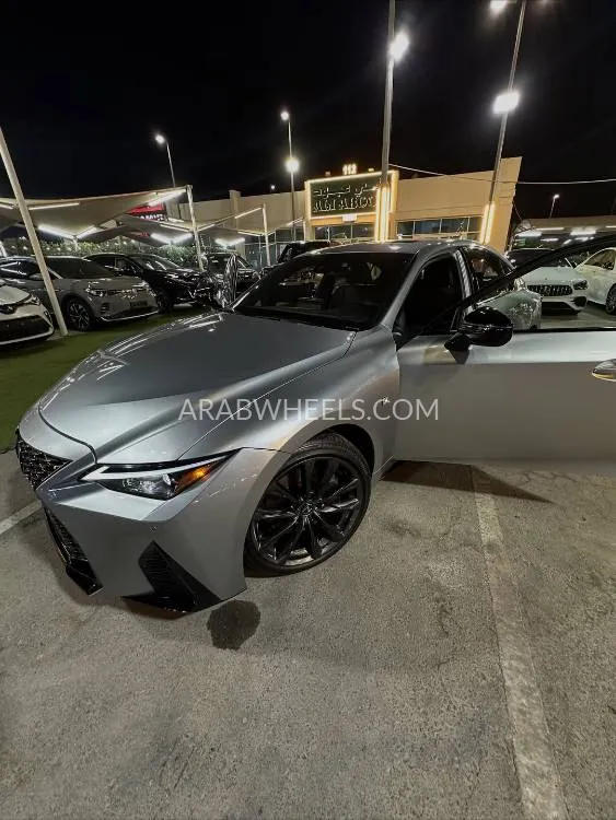 Lexus IS 2025 for Sale in Sharjah Image-2