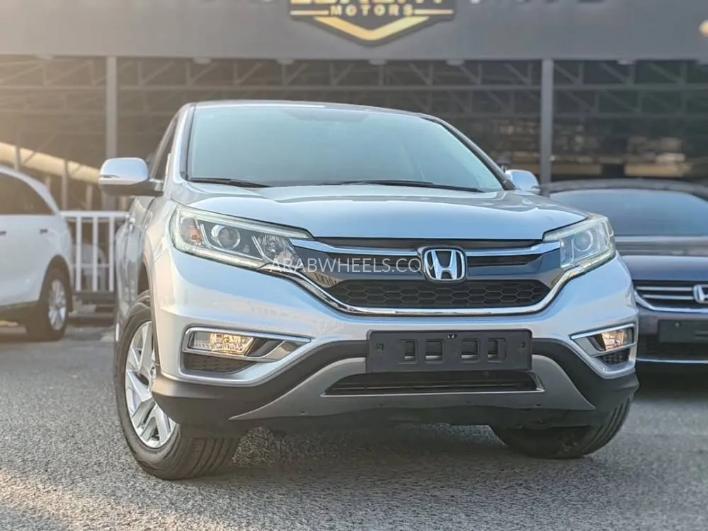 Honda CR-V 2015 for Sale in Ajman Image-2