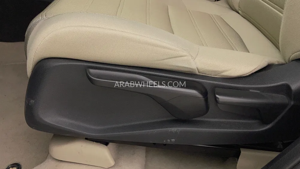 Honda CR-V 2019 for Sale in Dubai Image-23