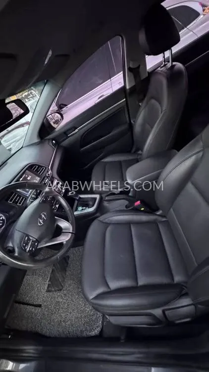 Hyundai Avante 2020 for Sale in Ajman Image-32