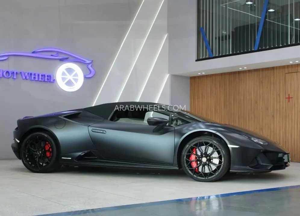 لامبورغيني هوراكان 2023 for Sale in دبي Image-5