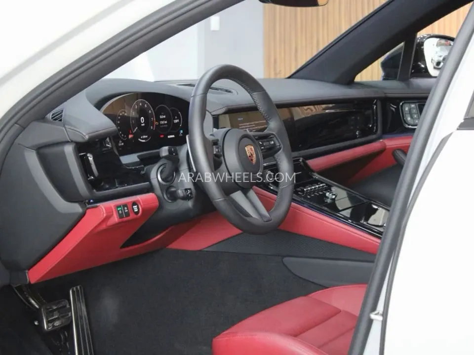 Porsche Panamera 2025 for Sale in Dubai Image-13