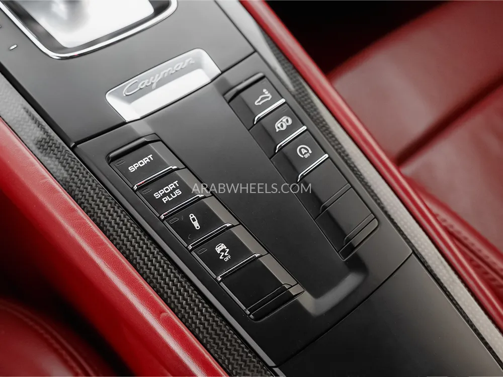 بورشه كايمان 2015 for Sale in دبي Image-13