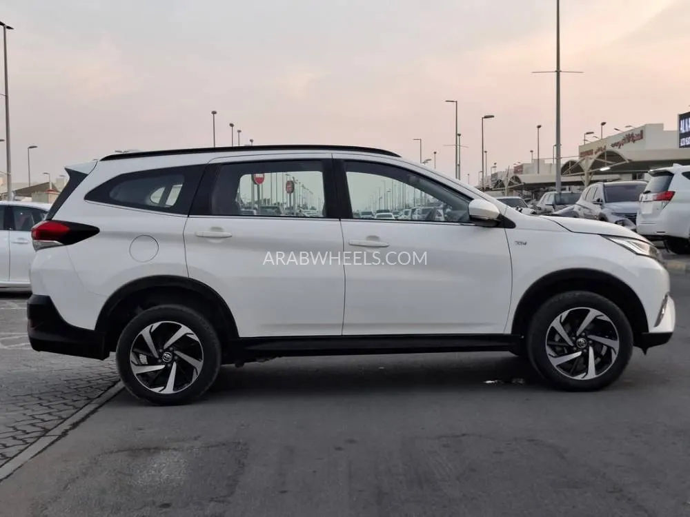 Toyota Rush 2020 for Sale in Sharjah Image-5