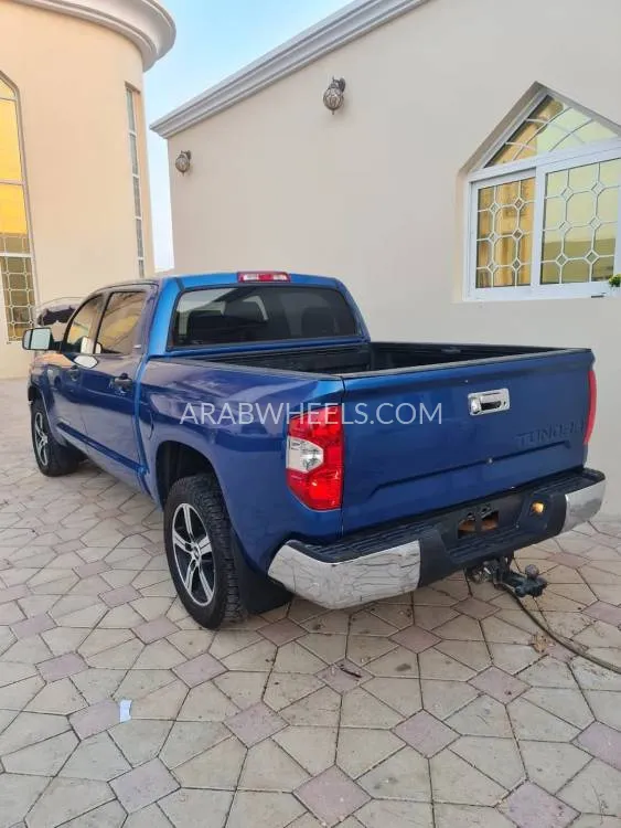 Toyota Tundra 2016 for Sale in Sharjah Image-3