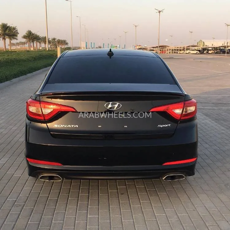 Hyundai Sonata 2016 for Sale in Ajman Image-4