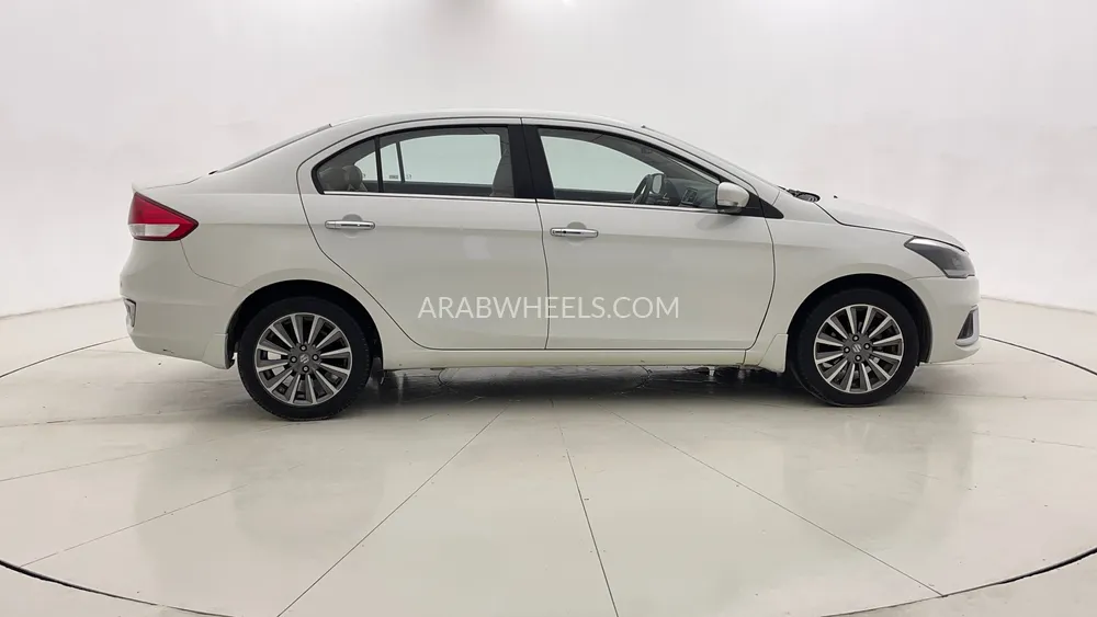 Suzuki Ciaz 2023 for Sale in Dubai Image-2