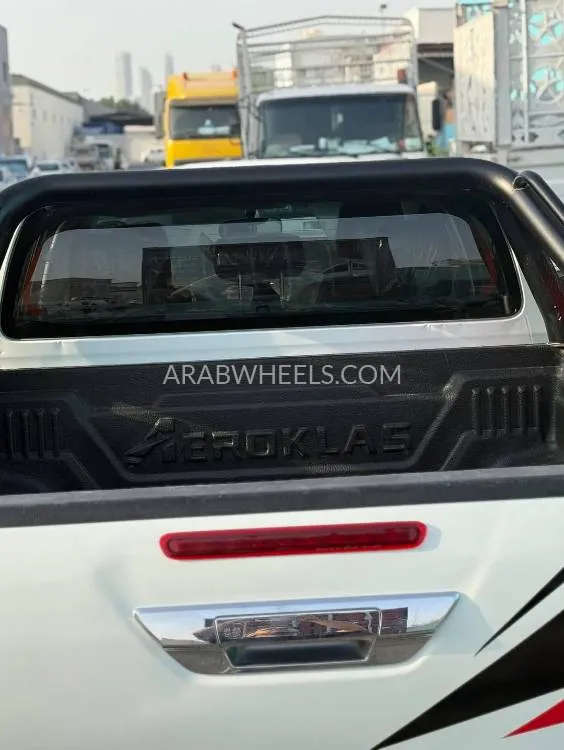 تويوتا هايلوكس 2018 for Sale in دبي Image-4