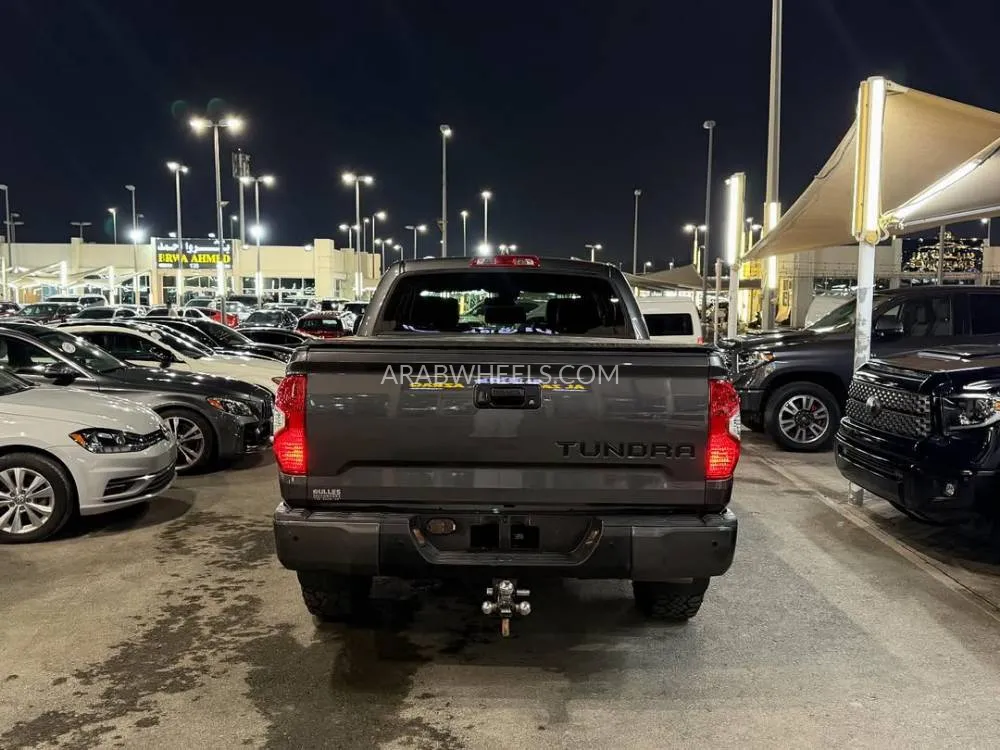 Toyota Tundra 2020 for Sale in Sharjah Image-5