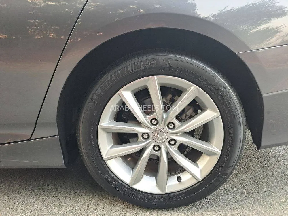 Honda Accord 2022 for Sale in Sharjah Image-16