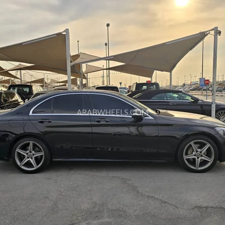 Mercedes Benz C Class 2015 for Sale in Dubai Image-4