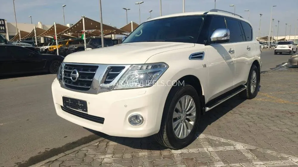 Nissan Patrol 2018 for Sale in Sharjah Image-3