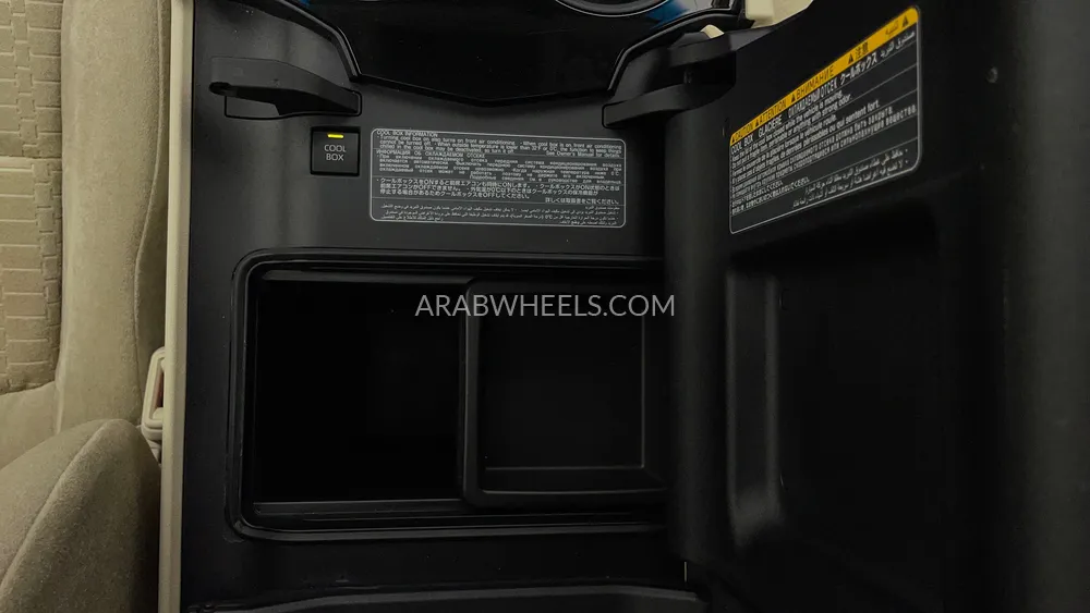 تويوتا لاند كروزر 2024 for Sale in دبي Image-50