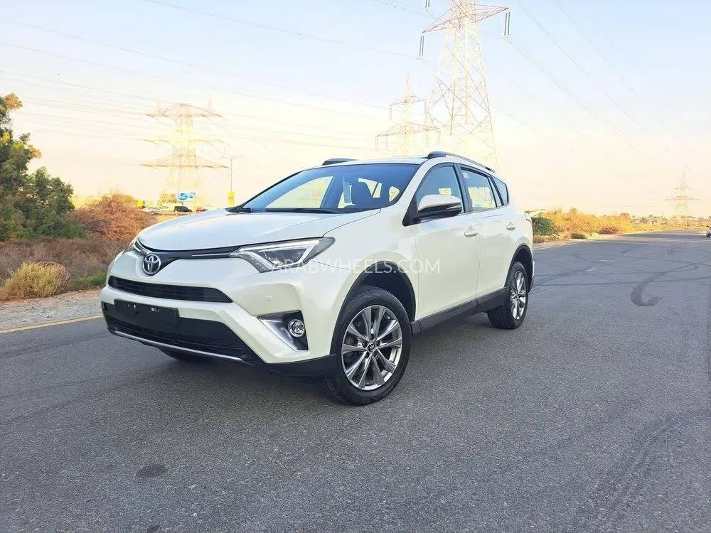 Toyota Rav4 2017 for Sale in Sharjah Image-2