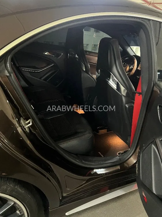 مرسيدس بنز CLA 2015 for Sale in أبو ظبي Image-14