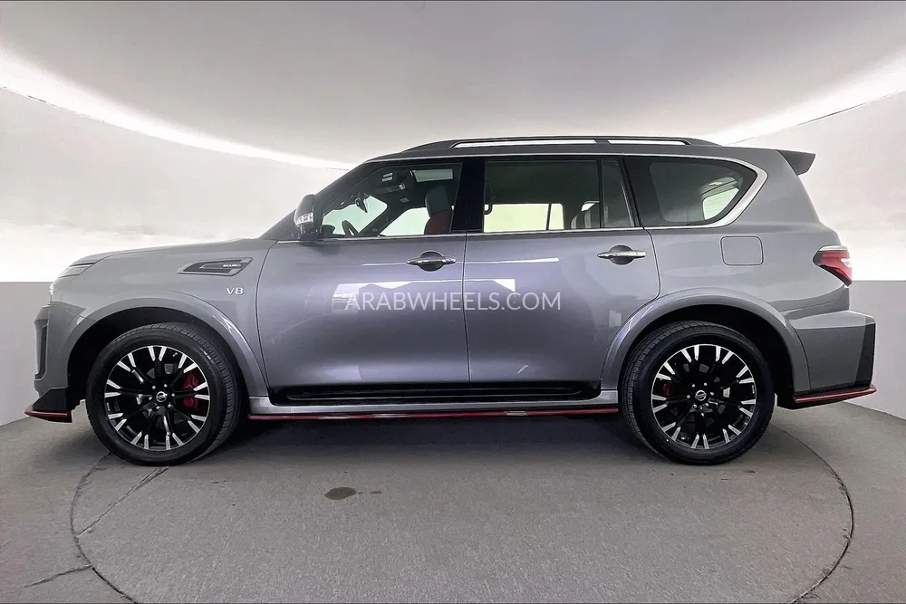 Nissan Patrol 2021 for Sale in Dubai Image-7