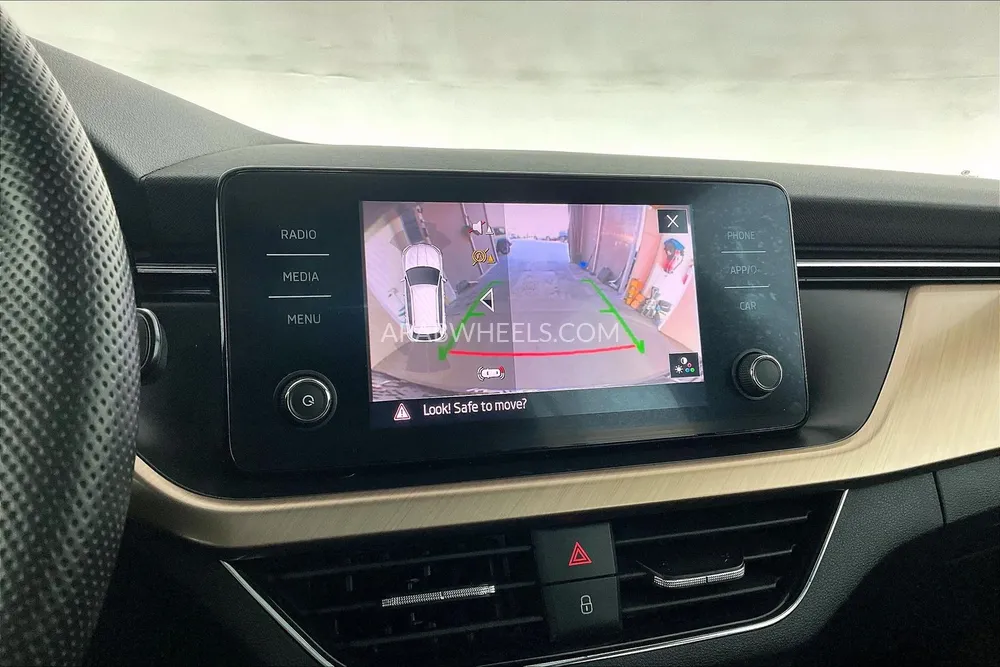 Skoda Kamiq 2022 for Sale in Dubai Image-16