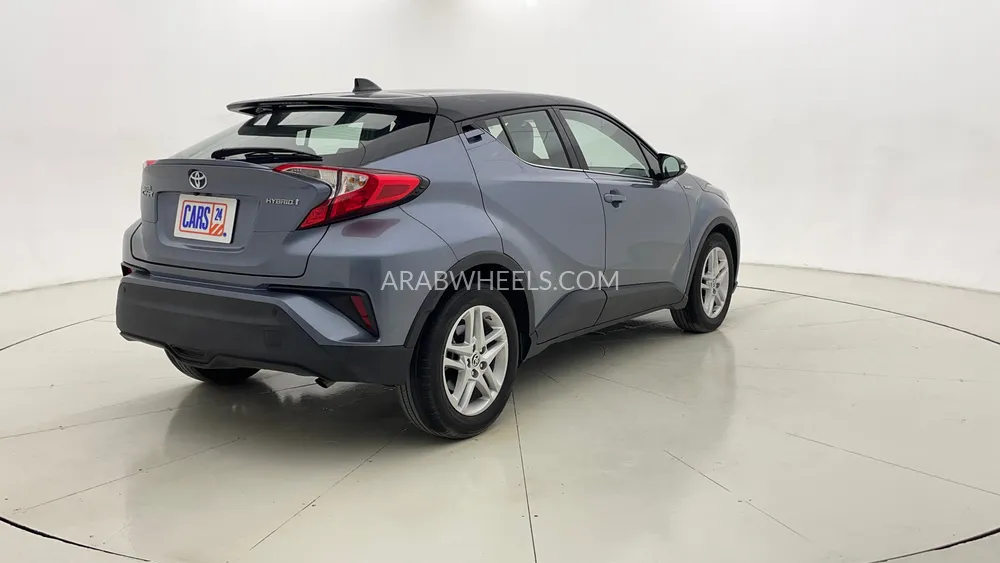 Toyota C-HR 2023 for Sale in Dubai Image-3