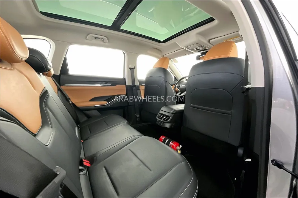 هافال H6 2025 for Sale in دبي Image-28