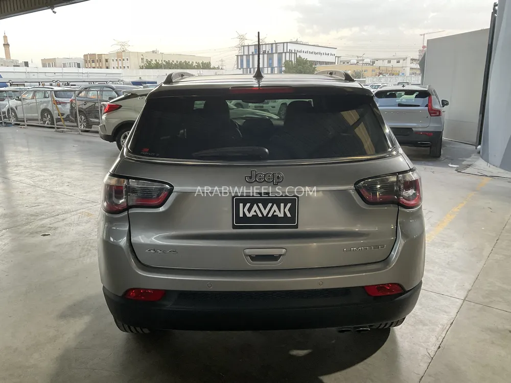 جيب كومباس 2020 for Sale in الشارقة Image-8