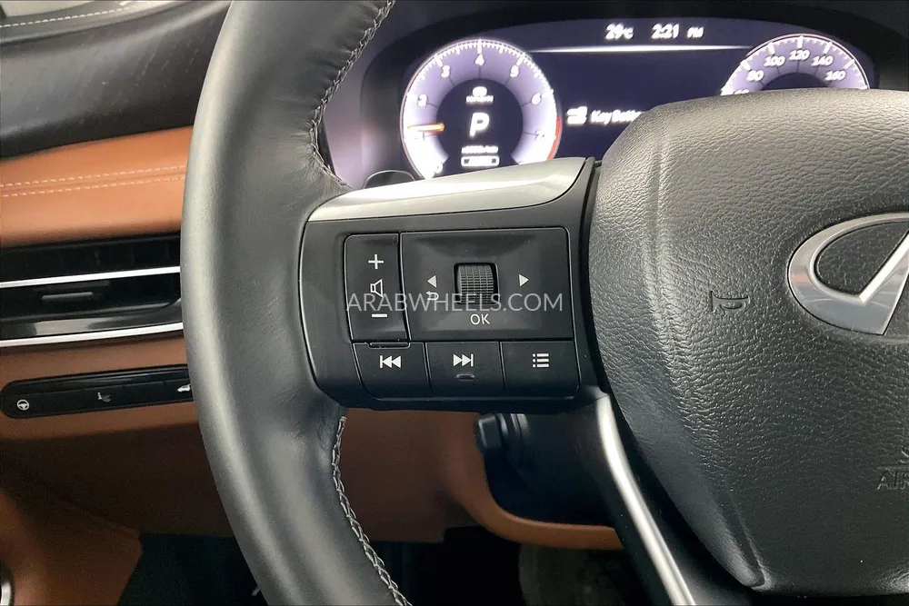 إنفينيتي QX60 2023 for Sale in دبي Image-21