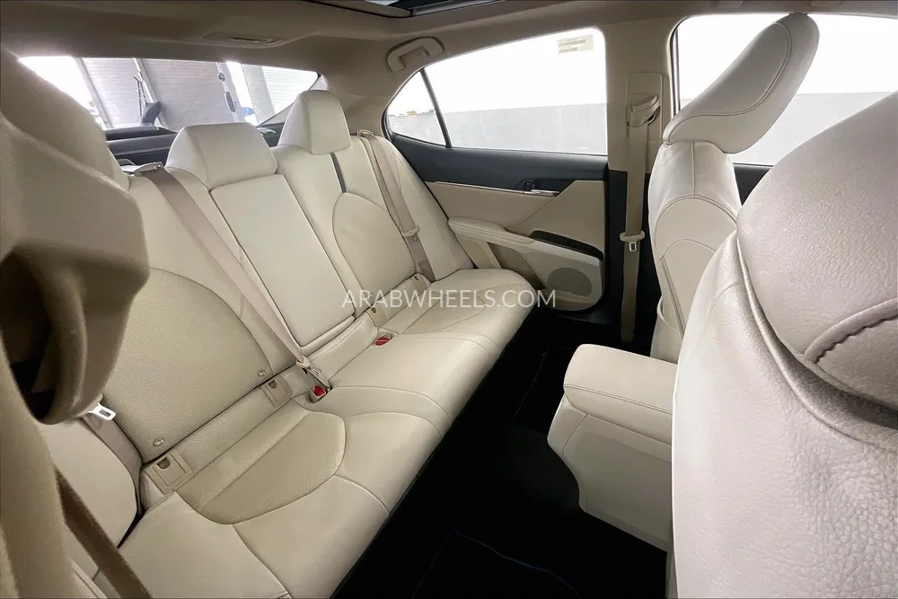 Toyota Camry 2024 for Sale in Dubai Image-28