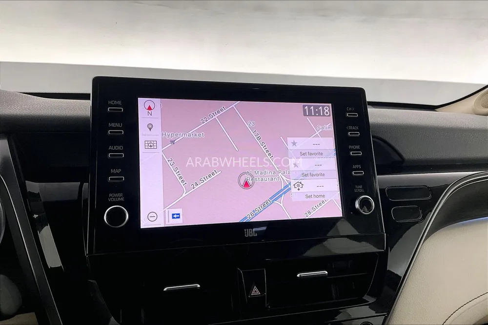 Toyota Camry 2024 for Sale in Dubai Image-33