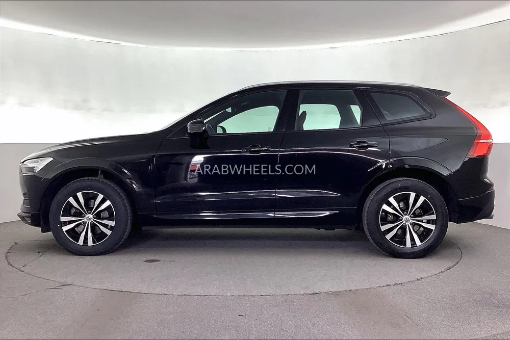 فولفو إكس سي 60 2021 for Sale in الشارقة Image-7