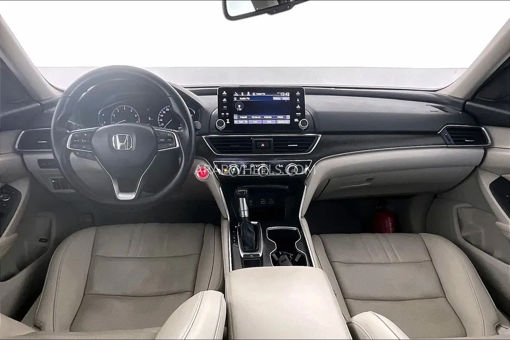 Honda Accord 2022 for Sale in Dubai Image-11