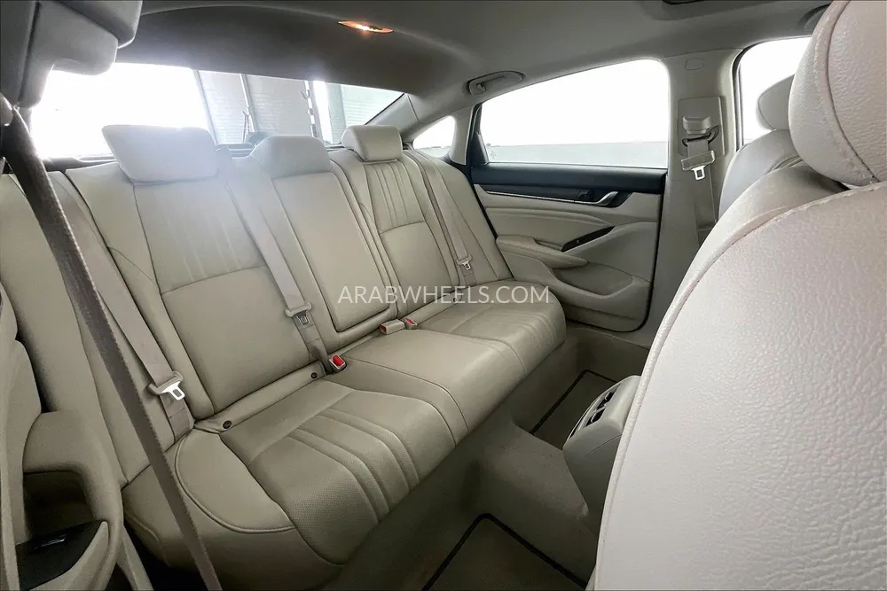 Honda Accord 2022 for Sale in Dubai Image-29