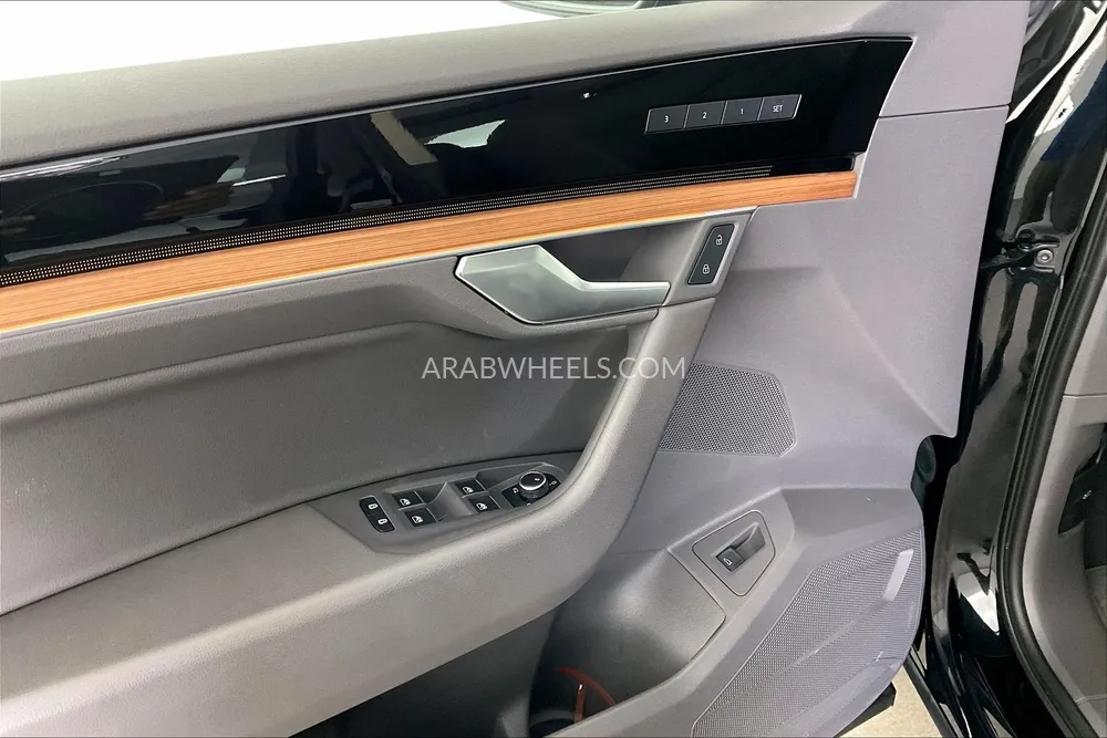 Volkswagen Touareg 2023 for Sale in Sharjah Image-31
