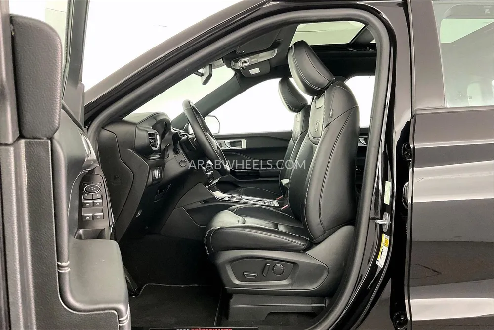 Ford Explorer 2022 for Sale in Dubai Image-25